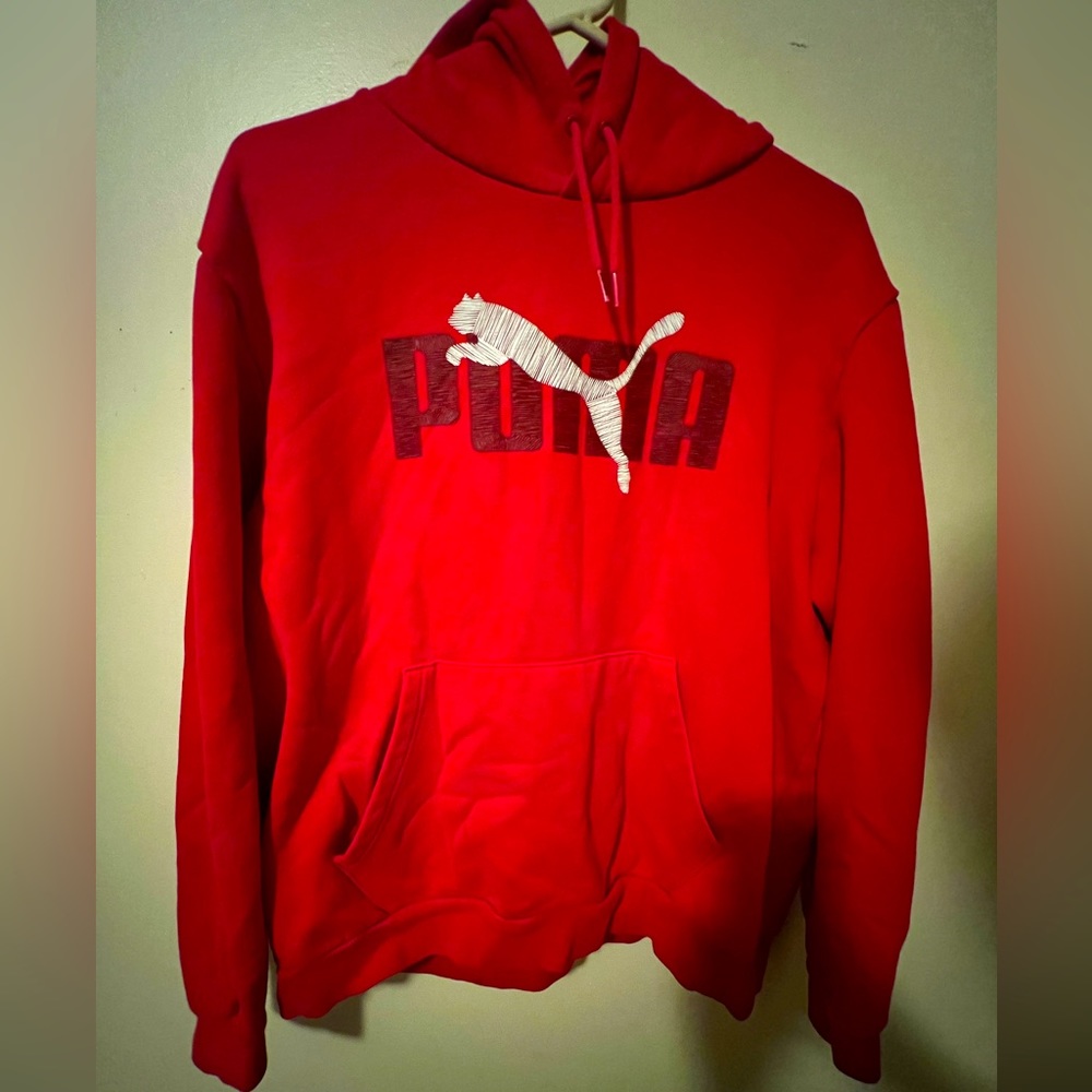 Red size L puma pull over hoodie